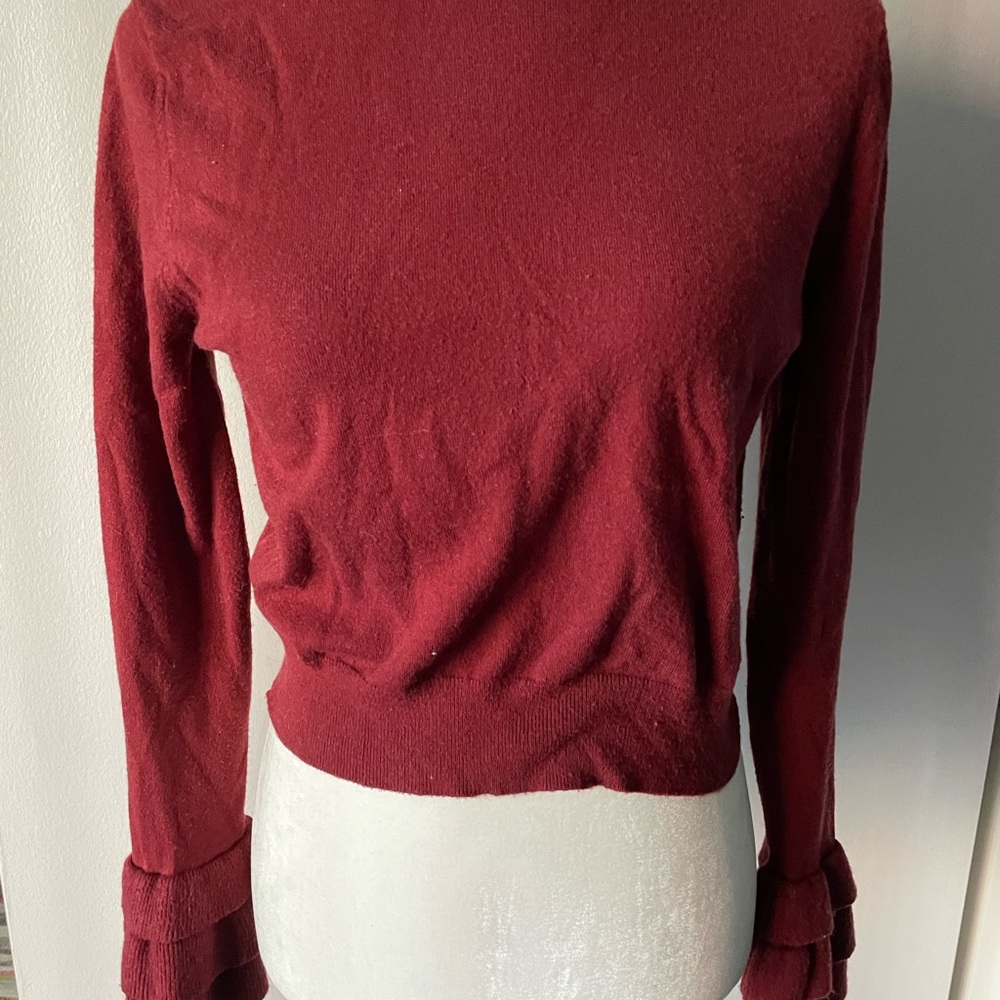 Maroon sweater
